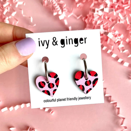 Light pink and red leopard print small heart hoop earrings