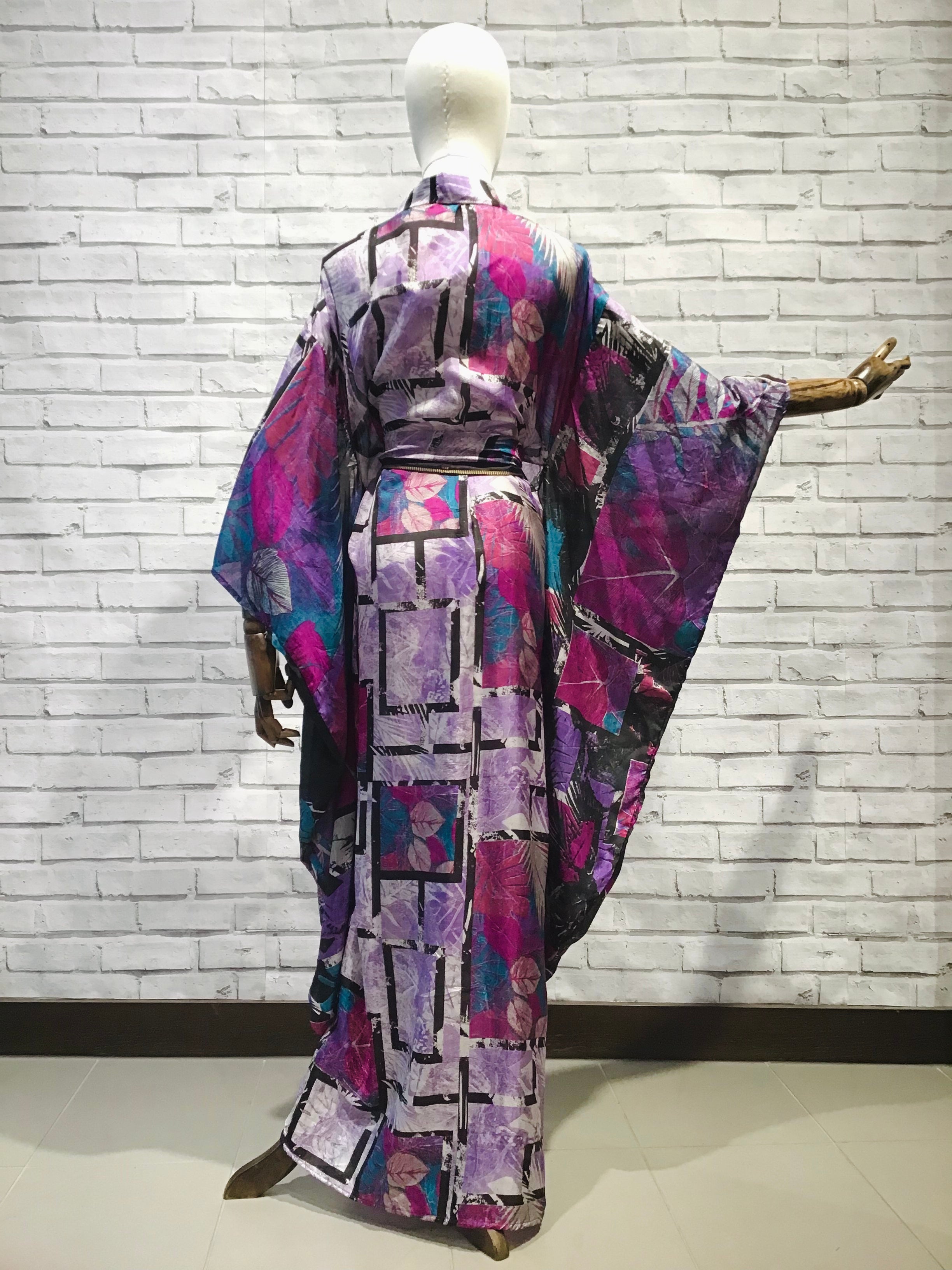 Blanche Devereaux Silk kimono Violet Elizabeth