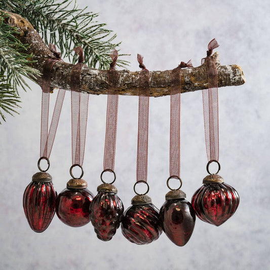 1 of 6 Small Mixed design 1" Wine Crackle Glass Baubles